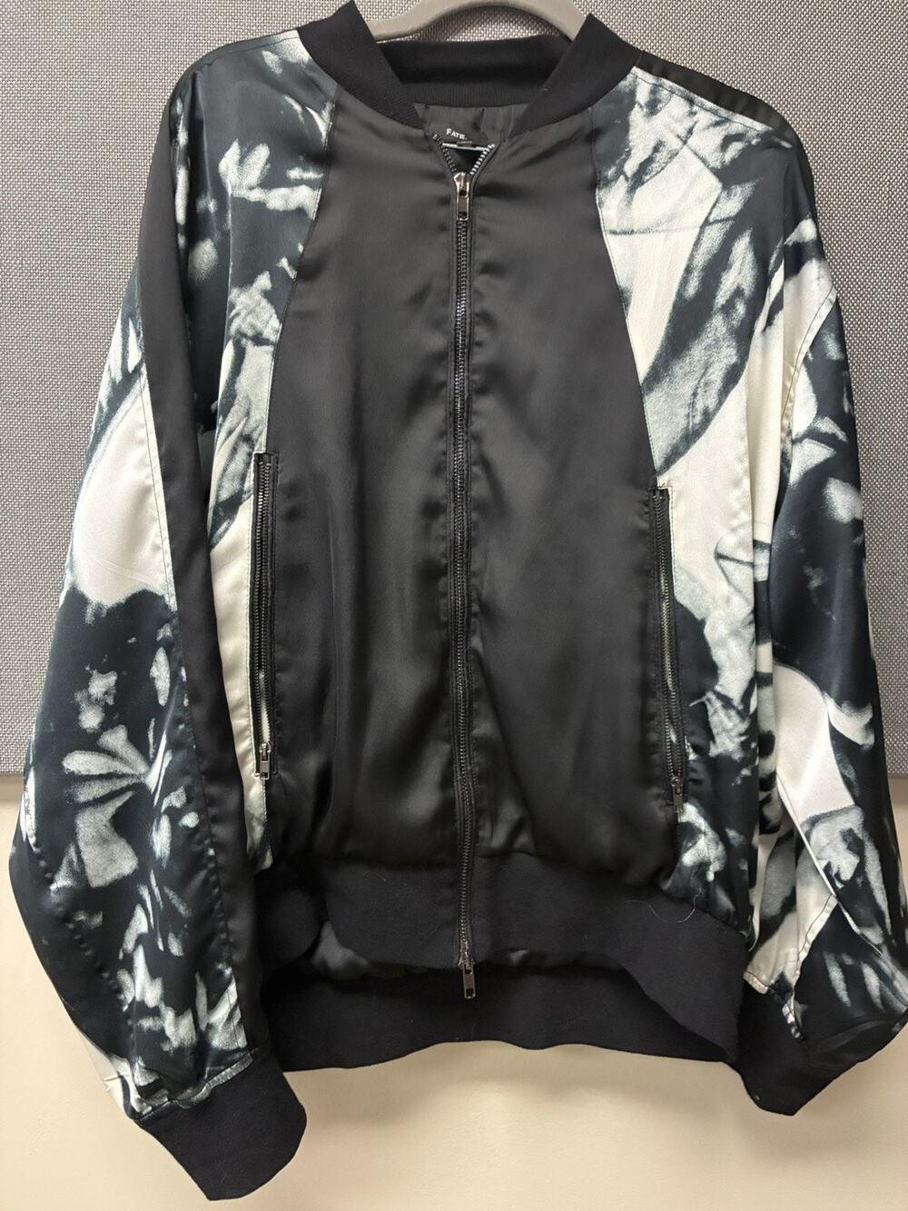 FATE Women’s Large Black White Floral Satin Bomber Jacket Full Zip Pockets